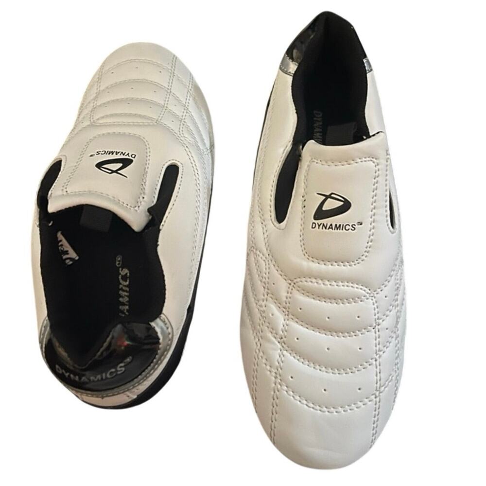 Dynamics White Slip-On Martial Arts Sneaker Kids Youth Size 6
